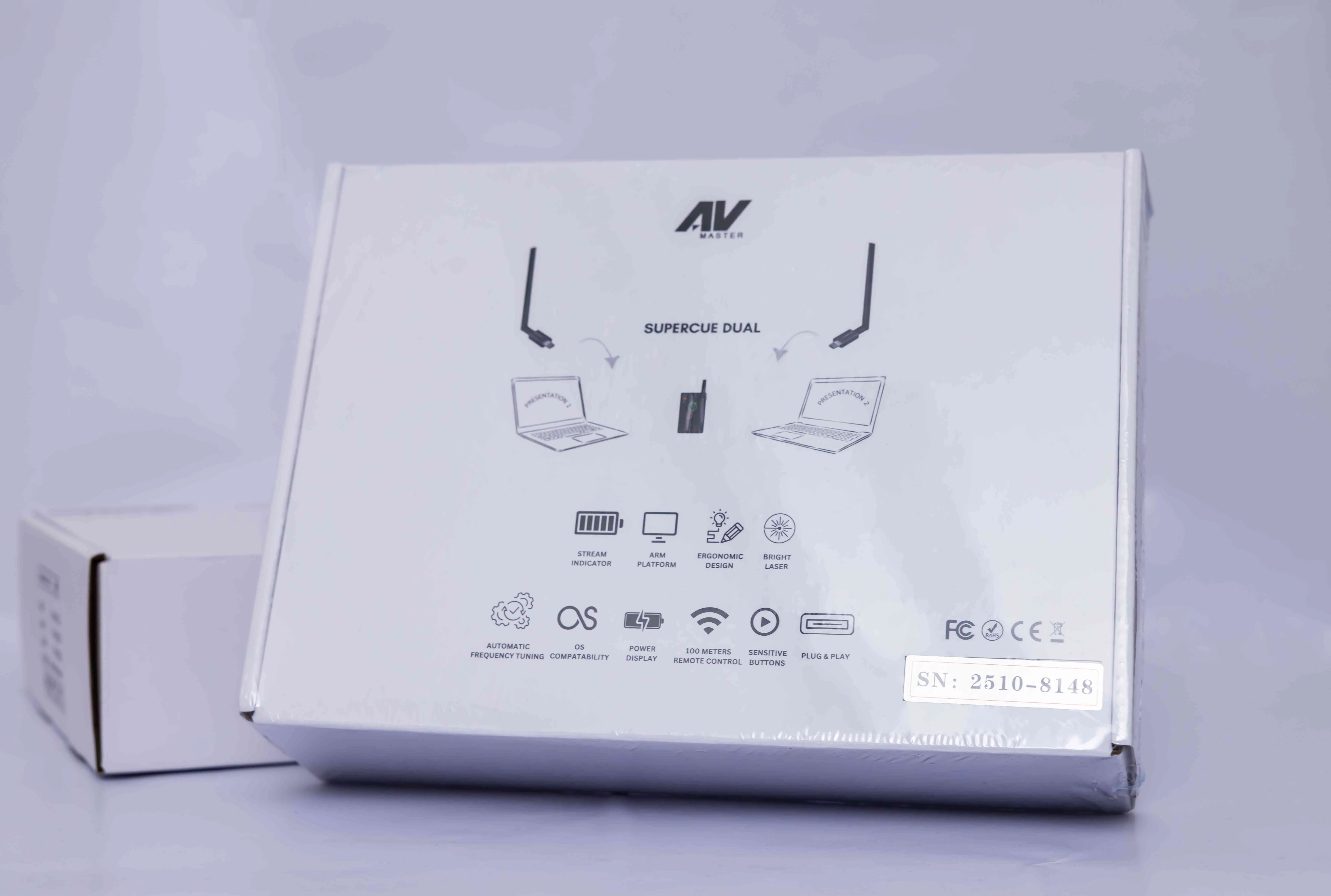 SuperCue Dual 翻页器 - 专业演示设备实拍图 1